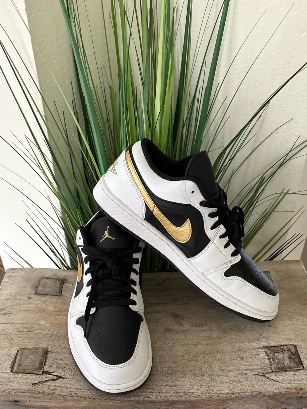 Air Jordan 1 Low White Metallic Gold Black Sneakers